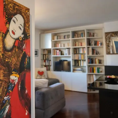 Bastia Rm Up To 4 Guests - In The Heart Of Scalo Romana, Olimpico, Prada, Bocconi And Easy Access To Forum Assago, Ieo, Ied, Duomo, San Siro Μιλάνο