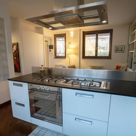 Apartment Bastia Rm Scalo Romana Prada Bocconi Ieo Ied Forum Assago Duomo15min *